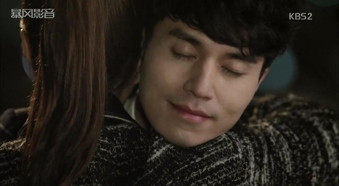 《钢铁人》剧照第18张图片