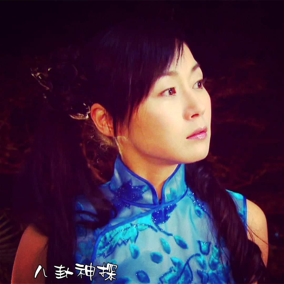 《八卦神探》海报