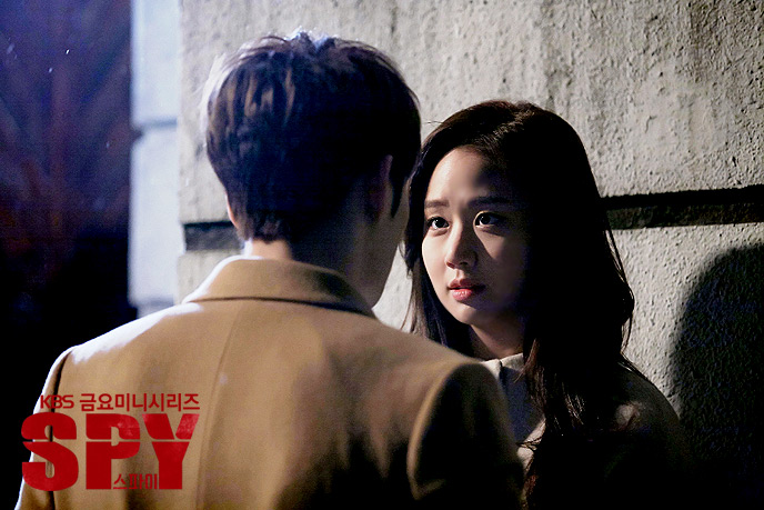 《间谍》剧照第12张图片