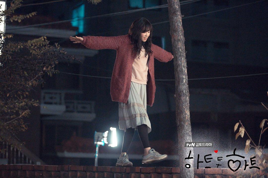 《心连心》剧照第57张图片