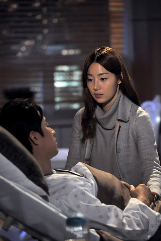 《传说的魔女》剧照第35张图片