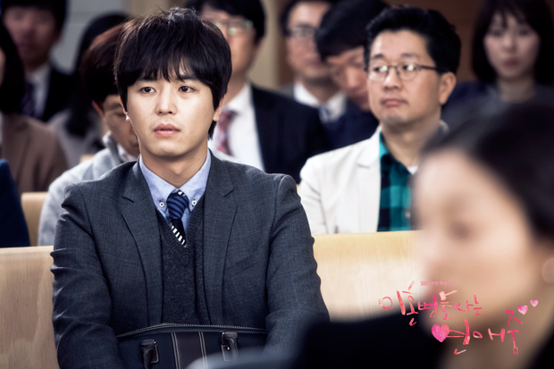 《离婚律师恋爱中》剧照第35张图片