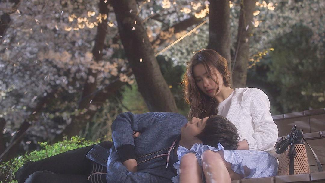 《看见味道的少女》剧照第36张图片