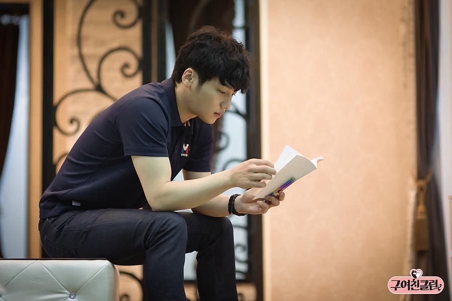 《前女友俱乐部》海报第7张图片