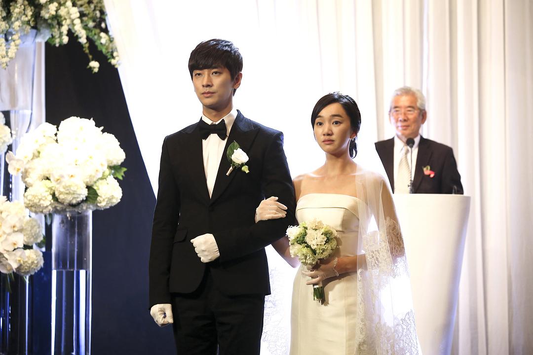 《假面》剧照第16张图片