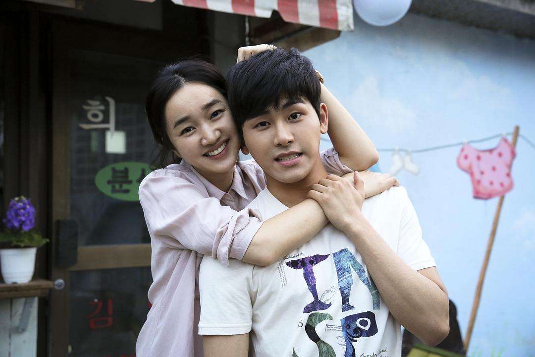 《假面》剧照第13张图片