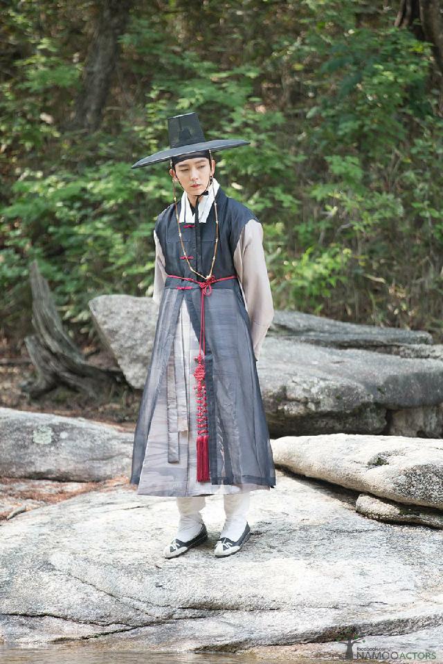 《夜行书生》剧照