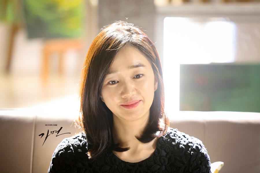 《假面》剧照第18张图片