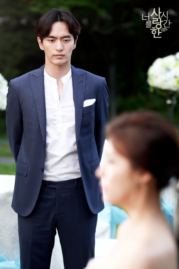 《爱你的时间》剧照第24张图片