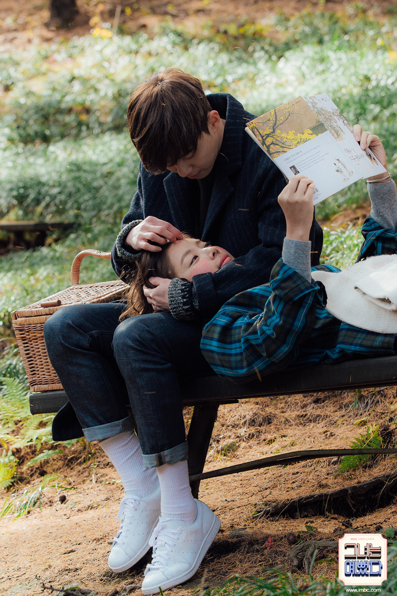 《她很漂亮》剧照第17张图片