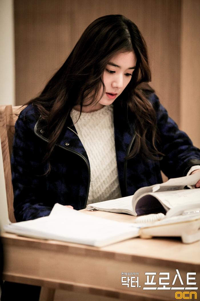 《弗罗斯特医生》剧照