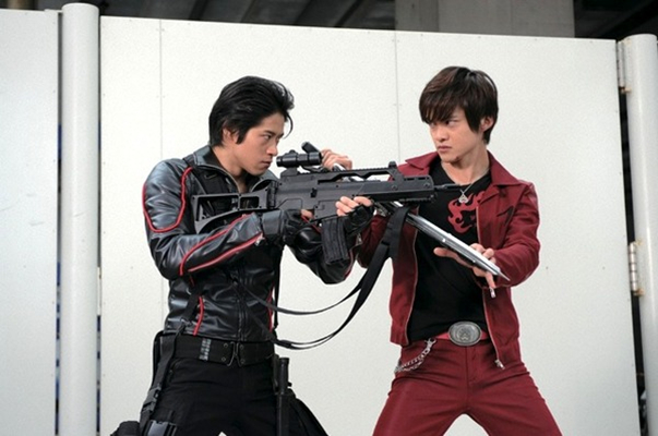 《假面骑士W(Double)FOREVERAtoZ\/命运的盖亚记忆存储条》海报第8张图片