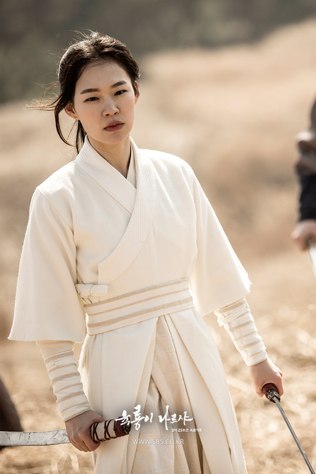 《六龙飞天》剧照