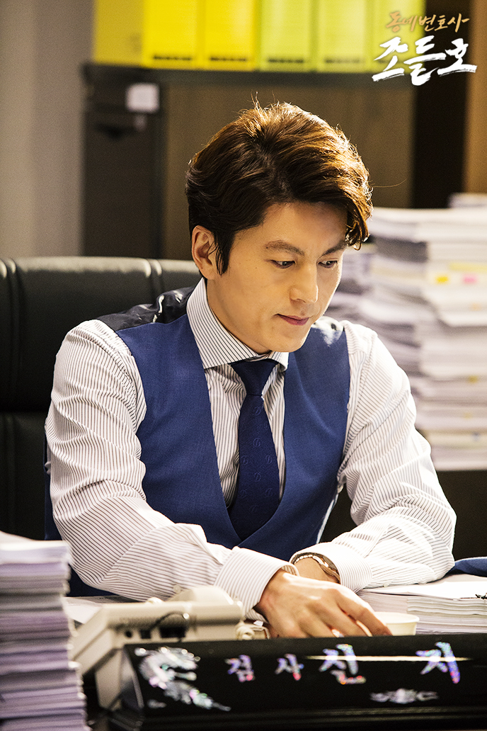 《邻家律师赵德浩》剧照第43张图片