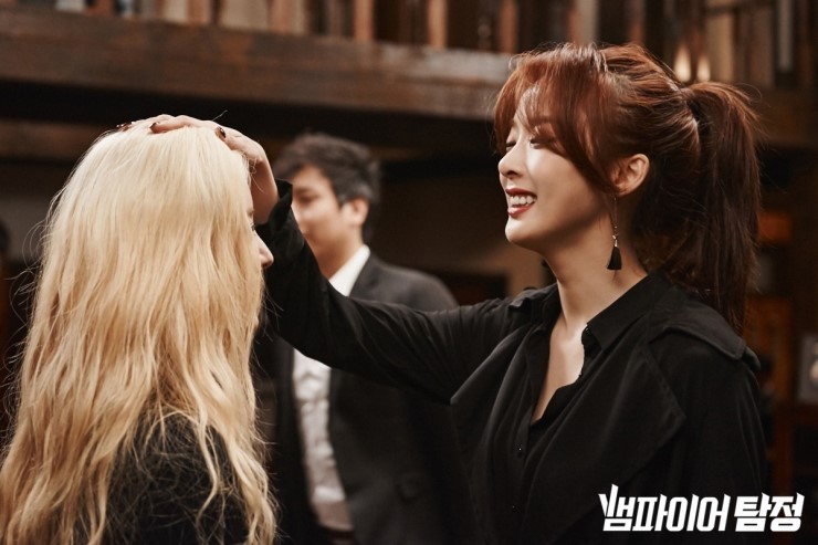 《吸血鬼侦探》剧照第38张图片