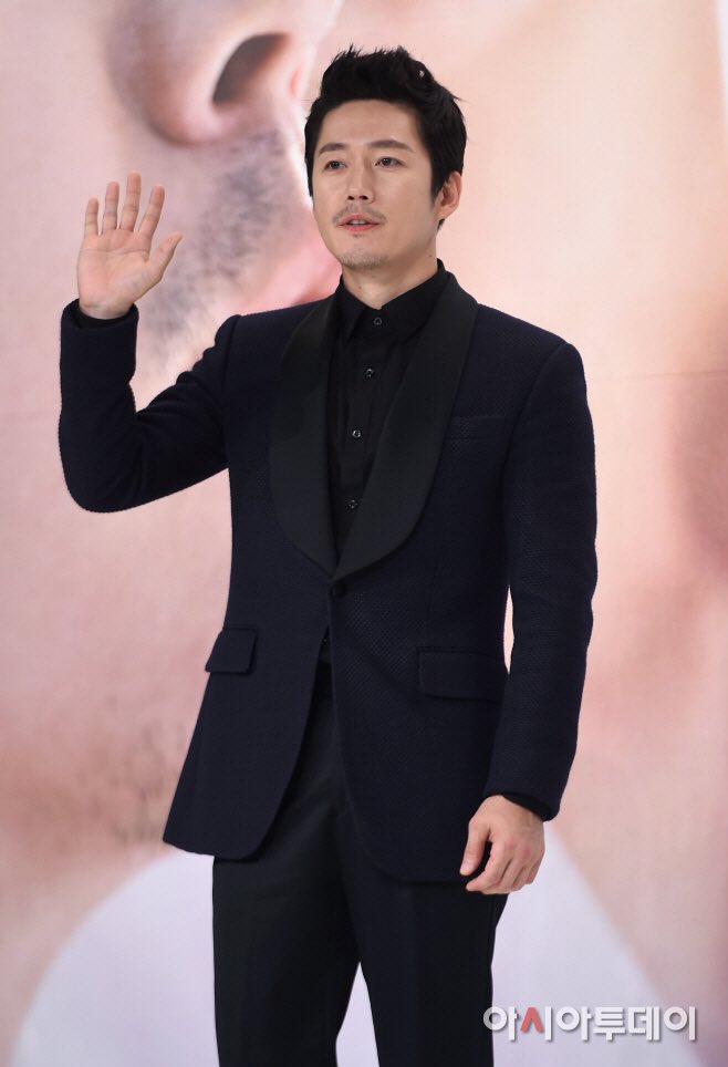 《美丽心灵》剧照第18张图片