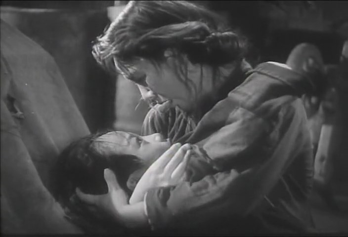 《一江春水向东流》剧照第51张图片