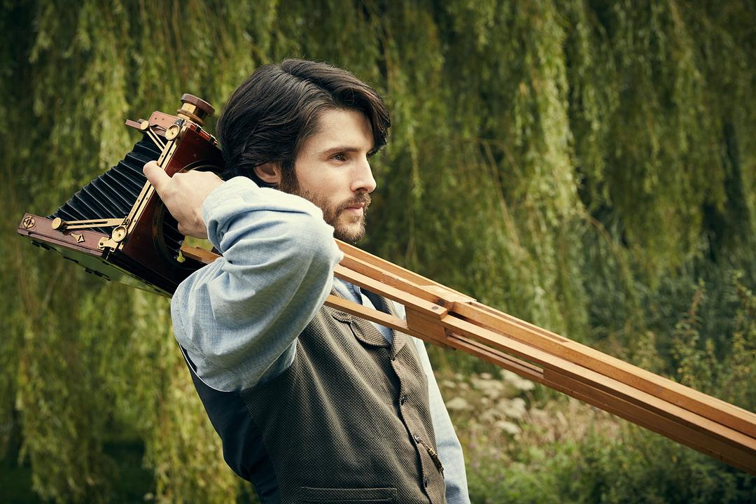 《生者与死者》剧照第56张图片