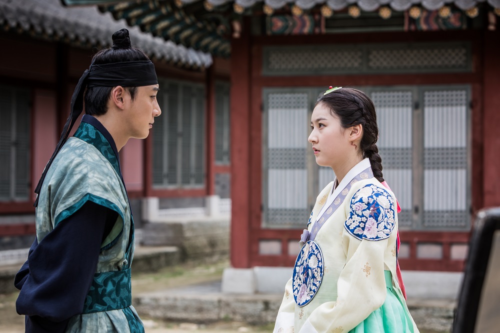 《魔女宝鉴》剧照第35张图片