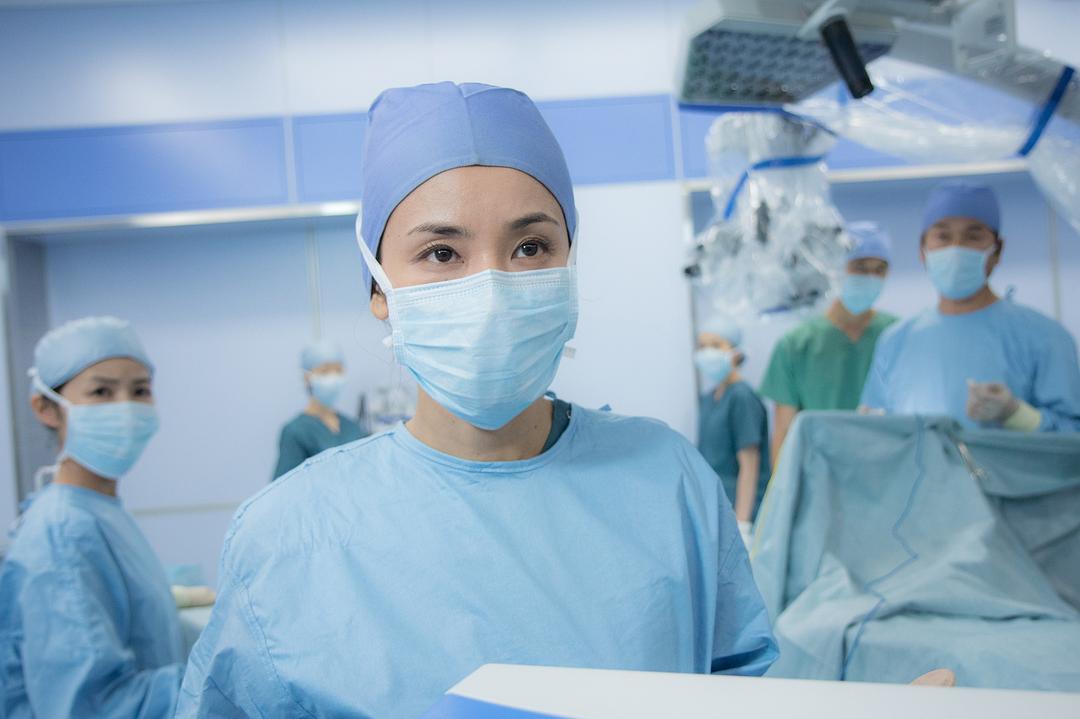 《医疗小组：达芬奇女士的诊断》海报第12张图片