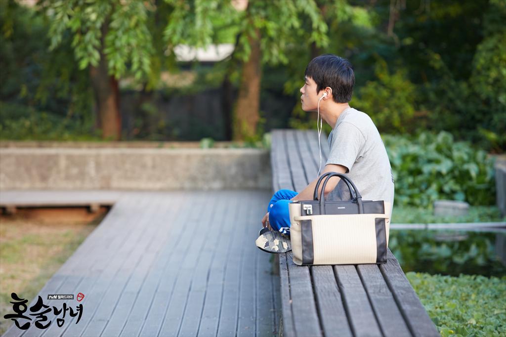 《独酌男女》剧照第23张图片