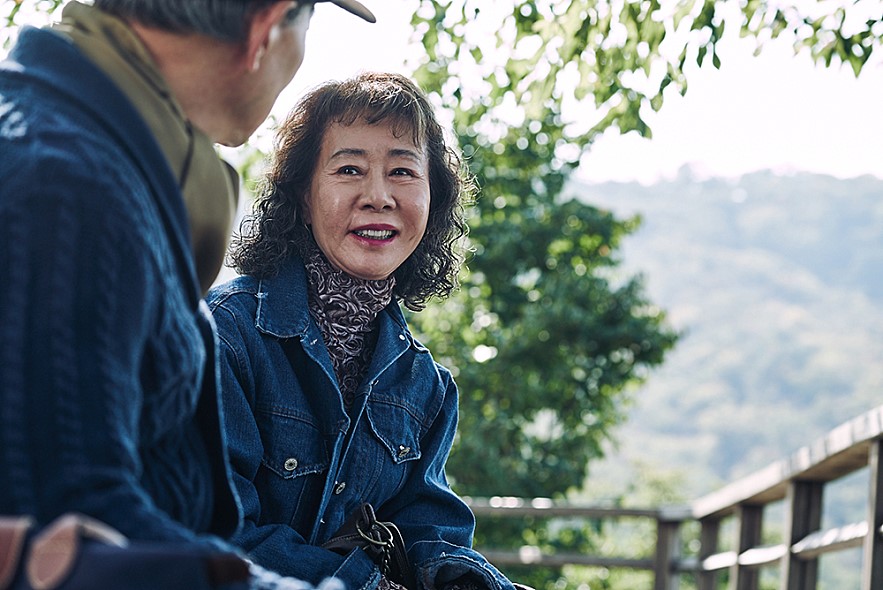 《酒神小姐》剧照