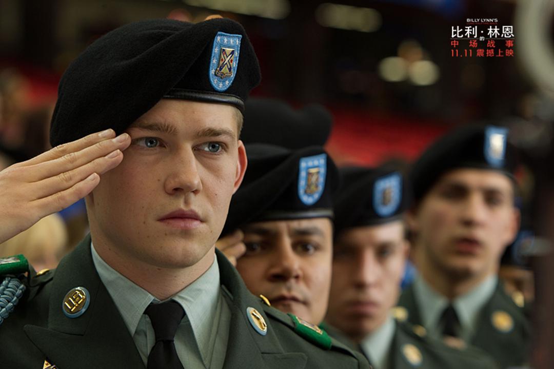 《比利·林恩的中场战事》海报第28张图片