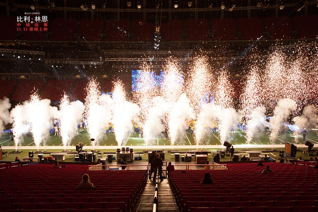 《比利·林恩的中场战事》海报第13张图片