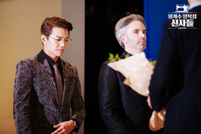 《月桂树西装店的绅士们》剧照第48张图片