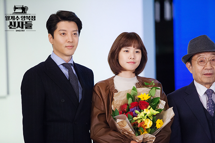 《月桂树西装店的绅士们》剧照第46张图片