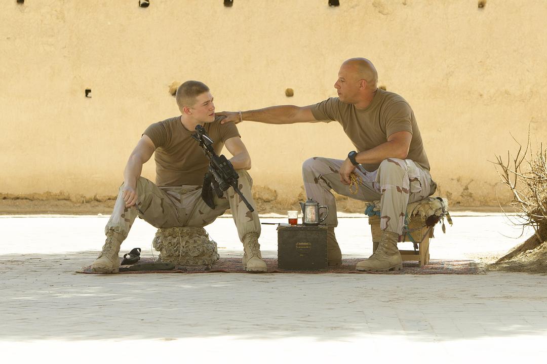 《比利·林恩的中场战事》海报第17张图片