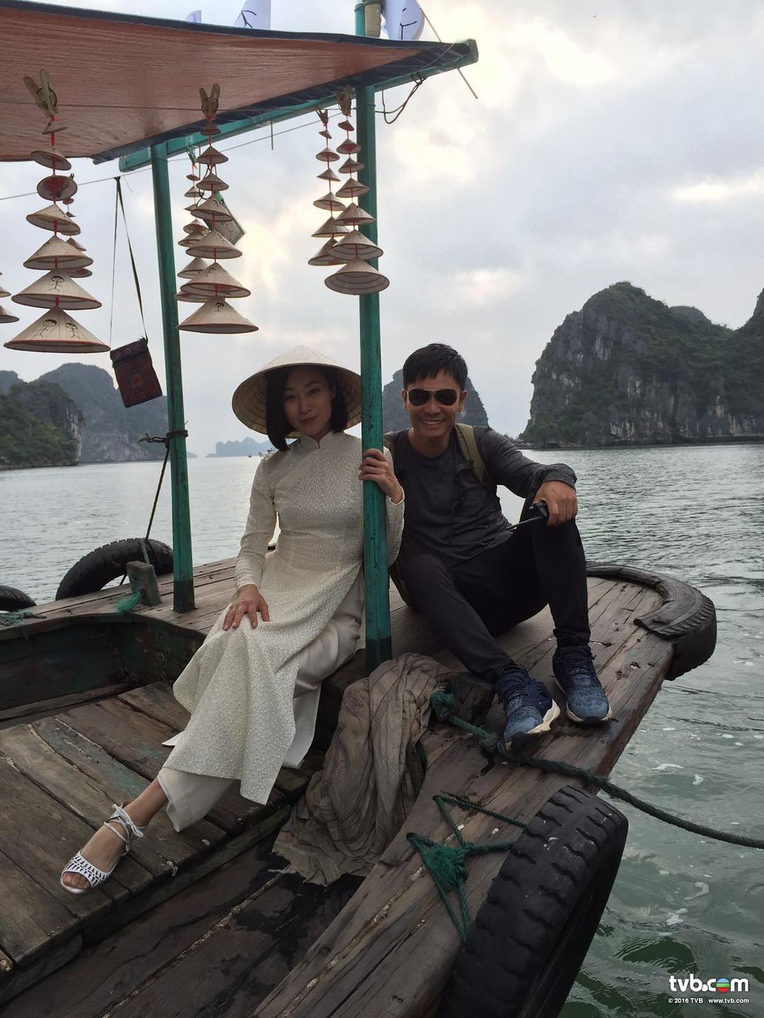 《致命复活》海报