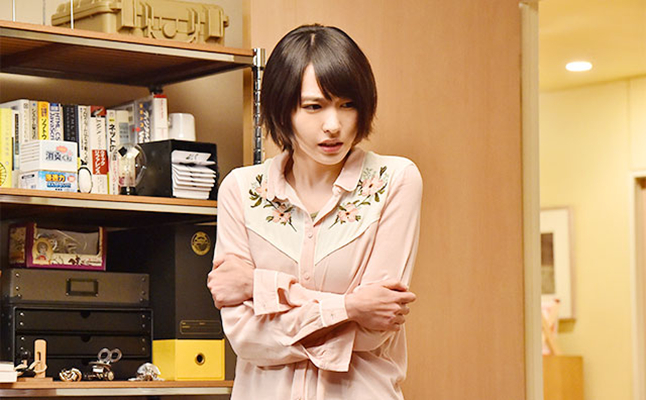 《逃避虽可耻但有用》剧照第36张图片