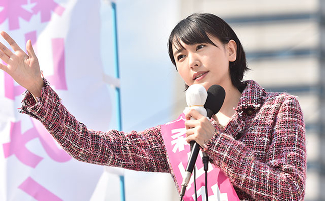 《逃避虽可耻但有用》剧照第56张图片