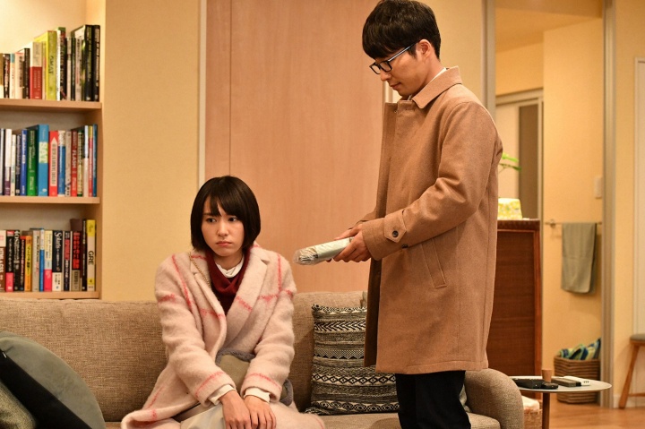 《逃避虽可耻但有用》剧照第33张图片