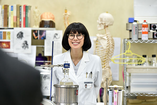 《IQ246：华丽事件簿》剧照第14张图片