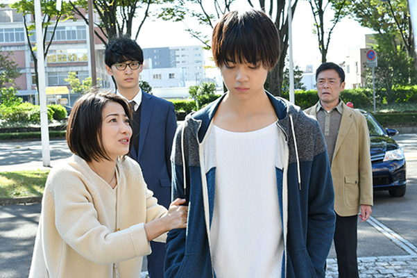 《砂之塔：知道太多事情的邻居》剧照