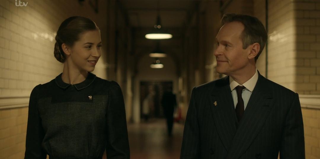 《繁华酒店》剧照第35张图片