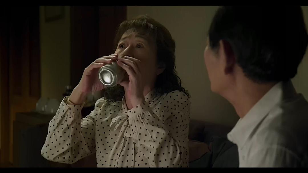 《酒神小姐》剧照第55张图片