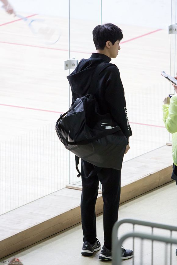 《内向的老板》剧照第23张图片