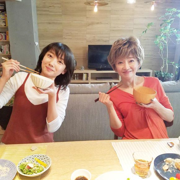 母亲与女儿神似