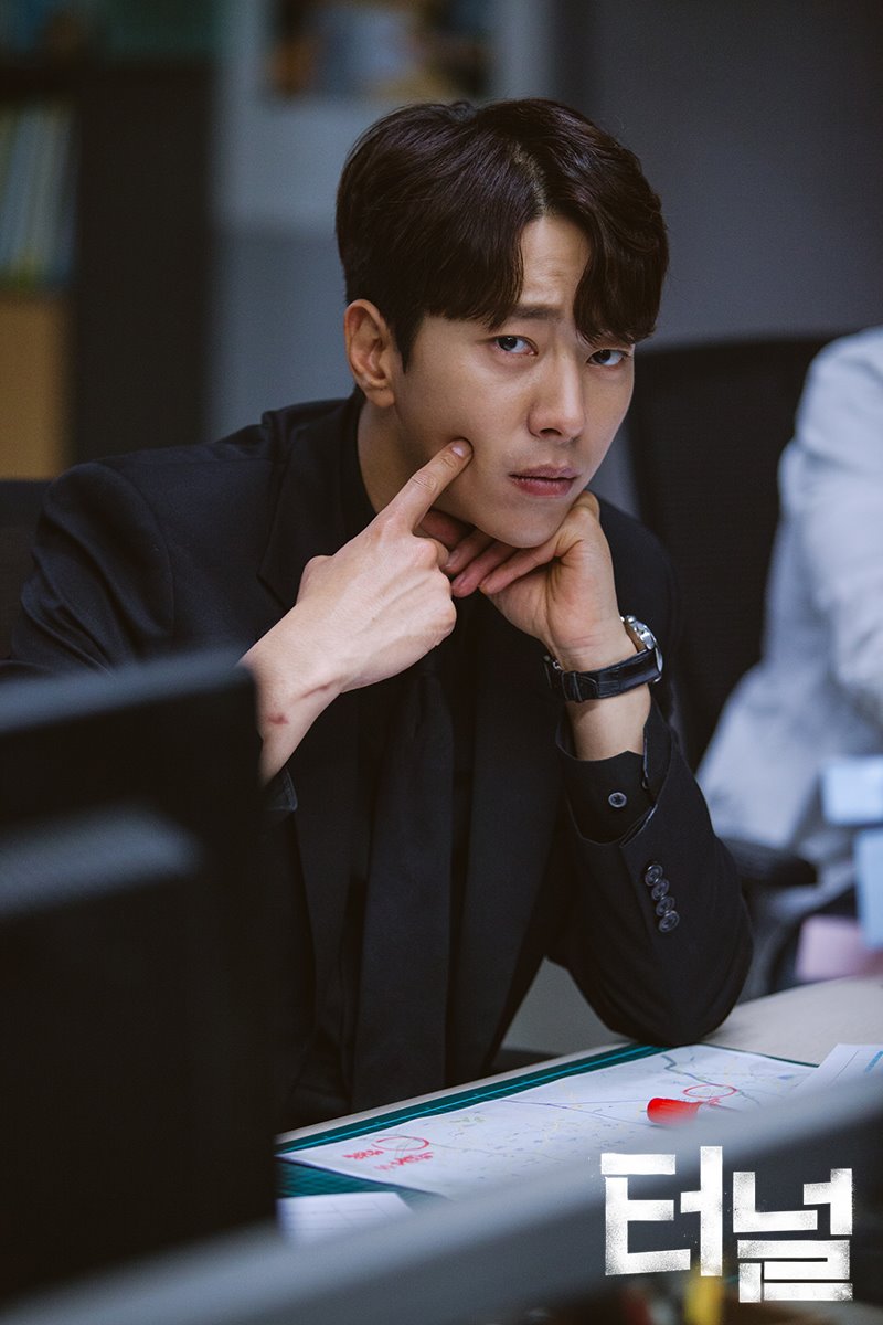 《隧道》剧照第45张图片