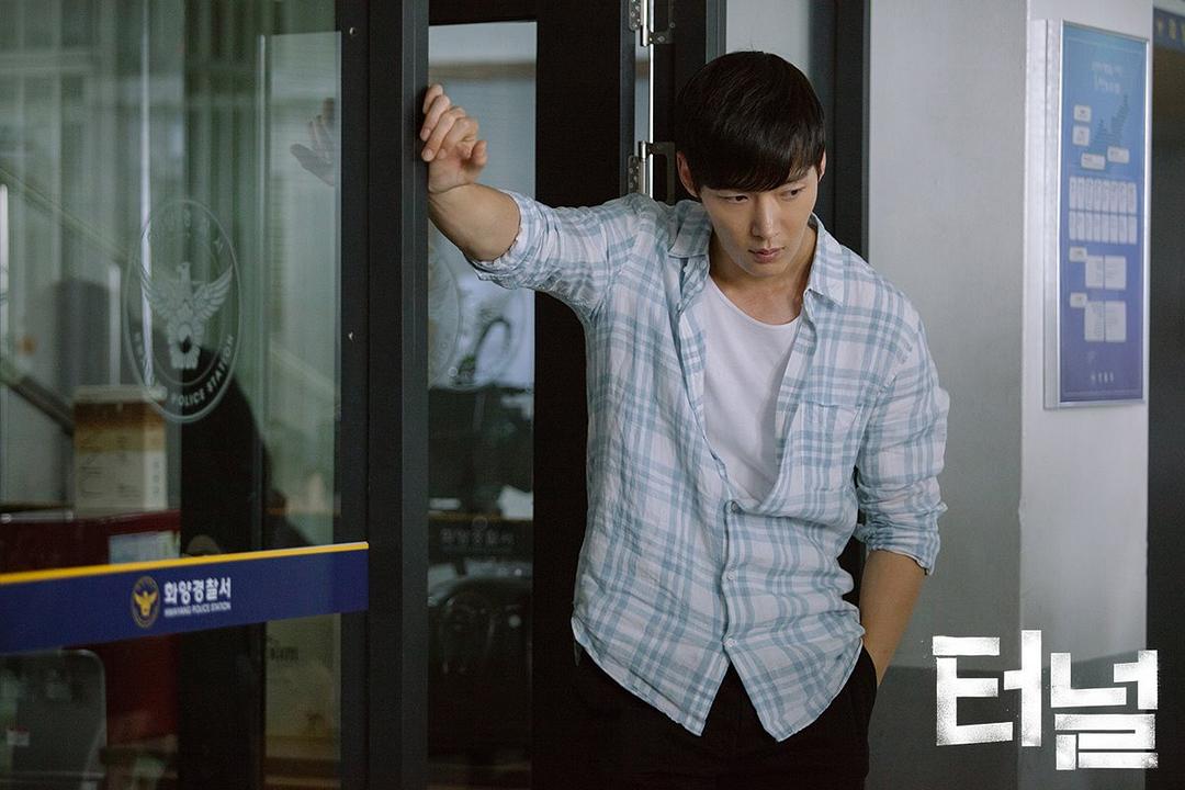 《隧道》剧照第15张图片