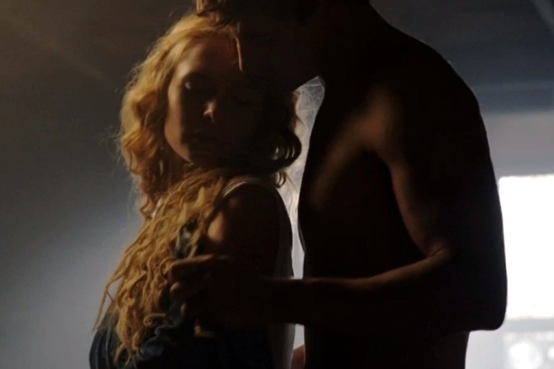 《白王后》剧照第33张图片