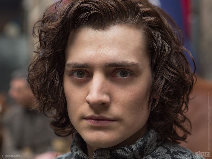 《白王后》海报