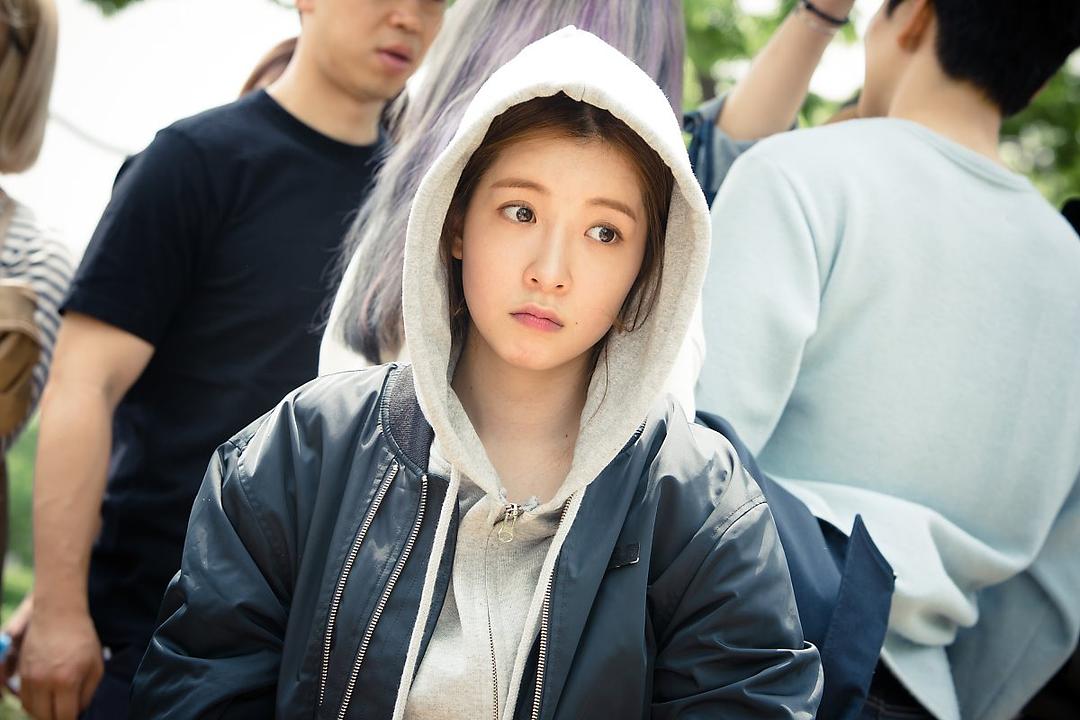 《Circle:相连的两个世界》剧照