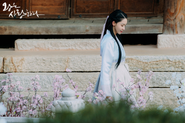 《王在相爱》剧照第36张图片