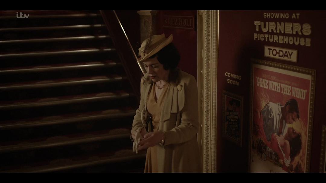 《繁华酒店》剧照第32张图片