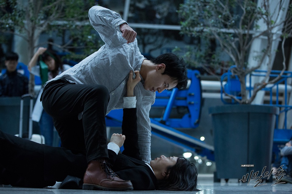 《秘密森林》剧照第47张图片