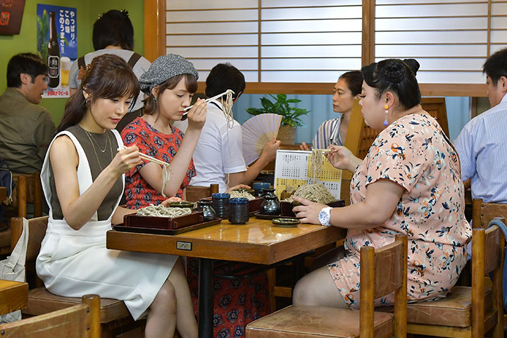 《环奈太太》海报